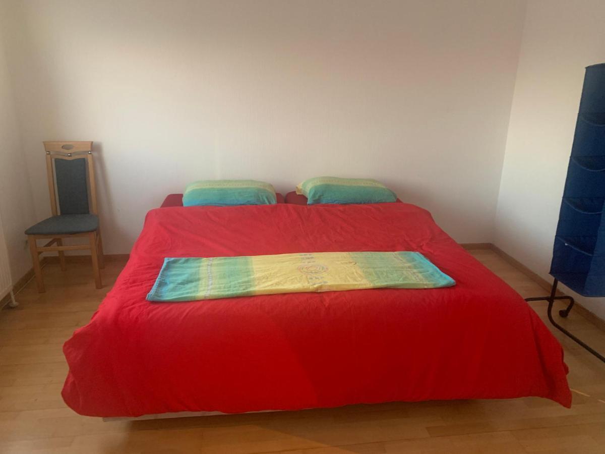 Sehr Schone Zimmer 1 In Wien Favoriten Eksteriør bilde