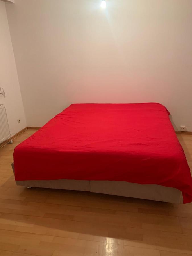 Sehr Schone Zimmer 1 In Wien Favoriten Eksteriør bilde